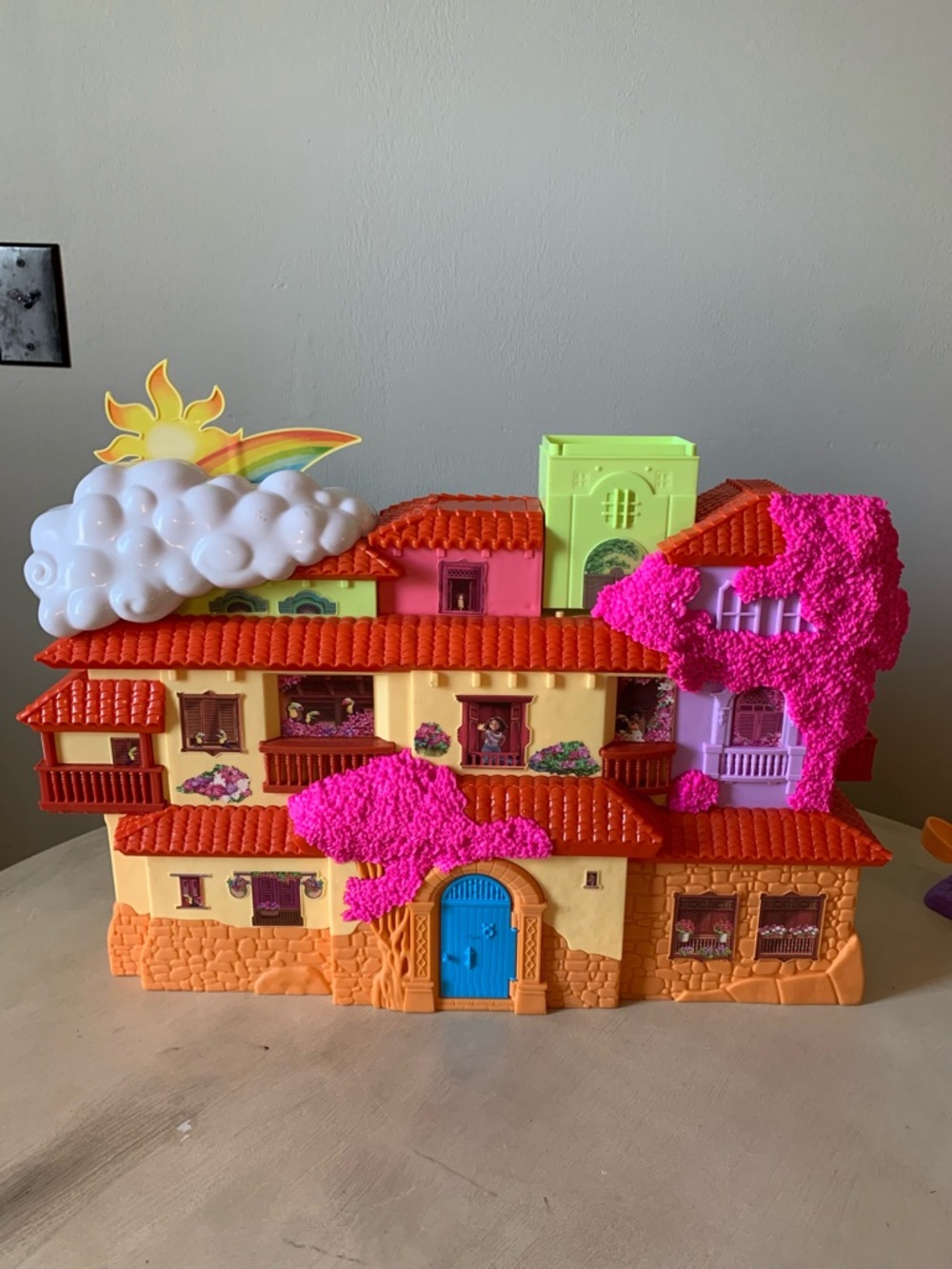 Encanto Madrigal Dollhouse Playset with Rainbow Cloud, Furniture, 13 figures + - Picture 12 of 14